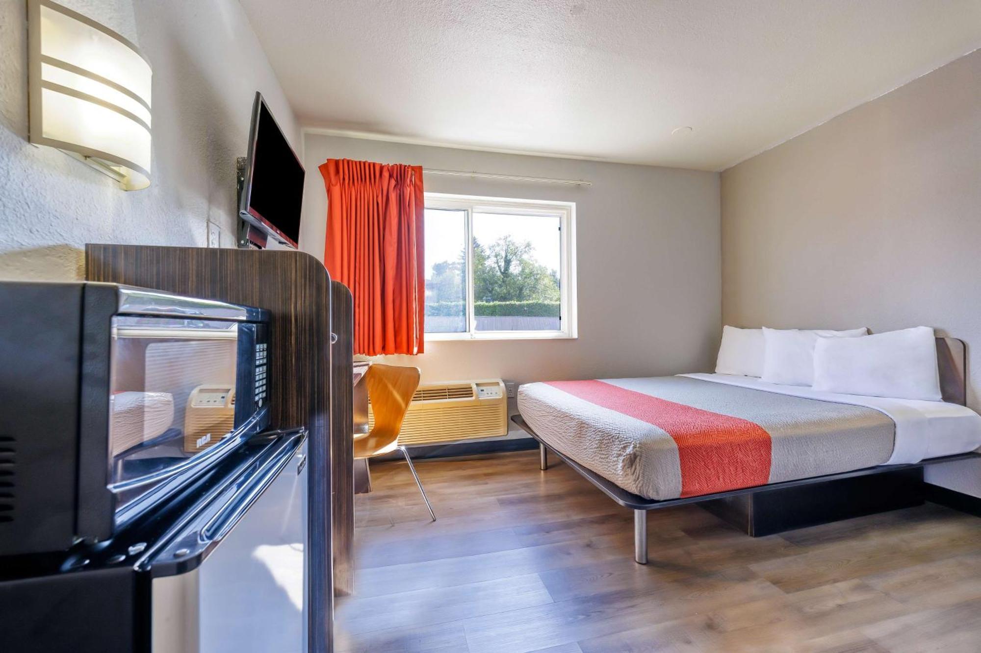 Studio 6 Seattle, Wa Sea Tac Airport South Hotel ซีแทค ภายนอก รูปภาพ